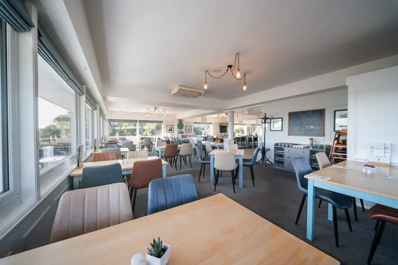 Seashells restaurant interior